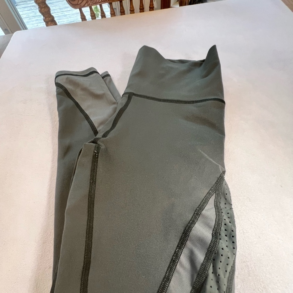 Aerie olive green high waisted Move leggings